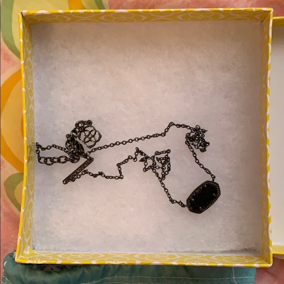 Black kendra scott necklace - Picture 4 of 5